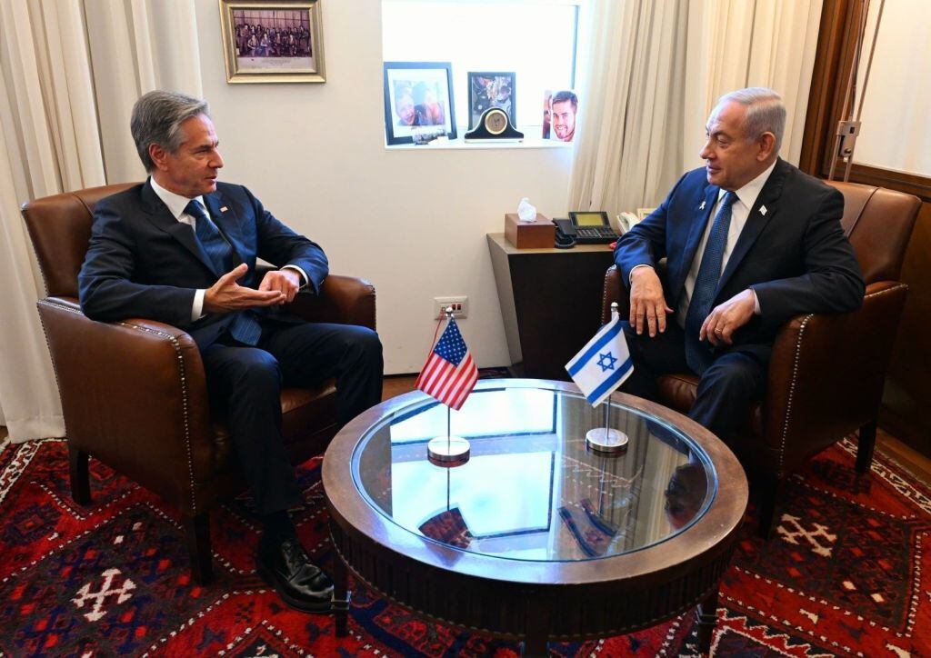 Antony Blinken y Benjamín Netanyahu. I Foto: Haim Zach (GPO) / Handout/Anadolu via Getty Images.