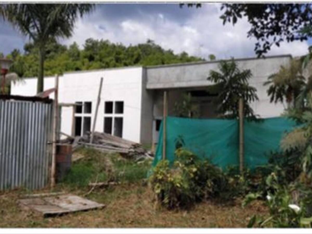 Augusto García denuncia irregularidades en obra del Sena en Caldas