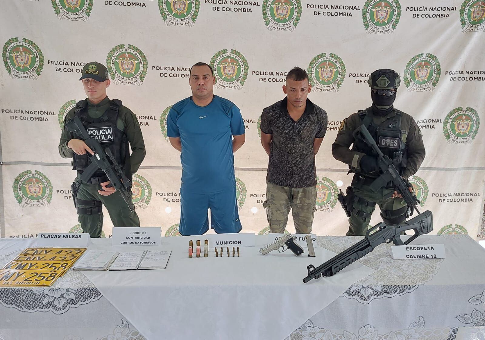 Captura de alias R-2 y su escolta. Foto: Policía Nacional.
