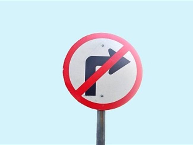 Hay más de 26 mil señales de tránsito en mal estado: concejal de Bogotá