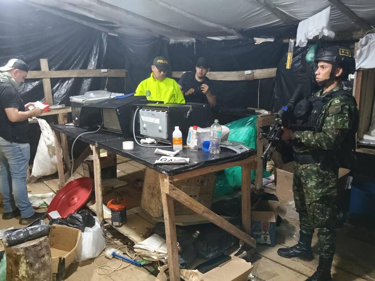 Ejército destruyó laboratorio de clorhidrato de cocaína en Sabana de Torres, Santander