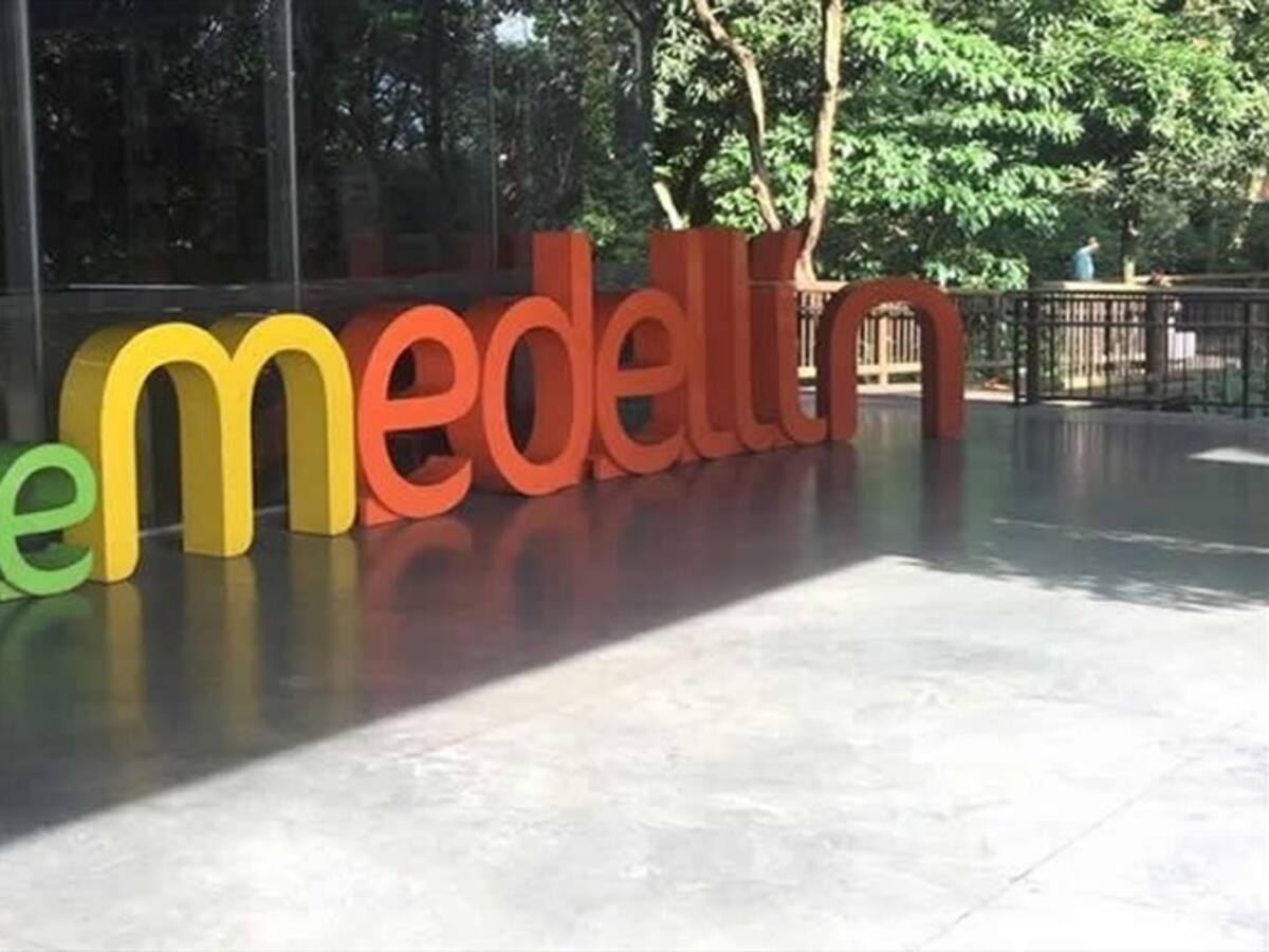 Con 16 casos confirmados de COVID-19 Telemedellin funciona con el 10% de su capacidad