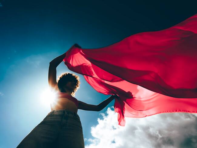 ¿Cómo influyen los arquetipos zodiacales en el empoderamiento femenino?