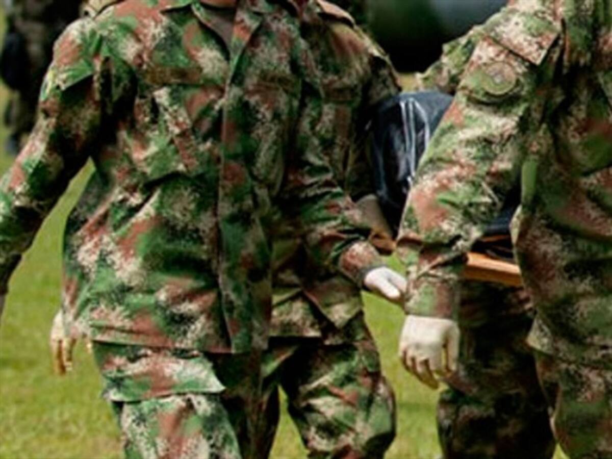 Tres militares heridos por activación de campo minado en la zona del Catatumbo
