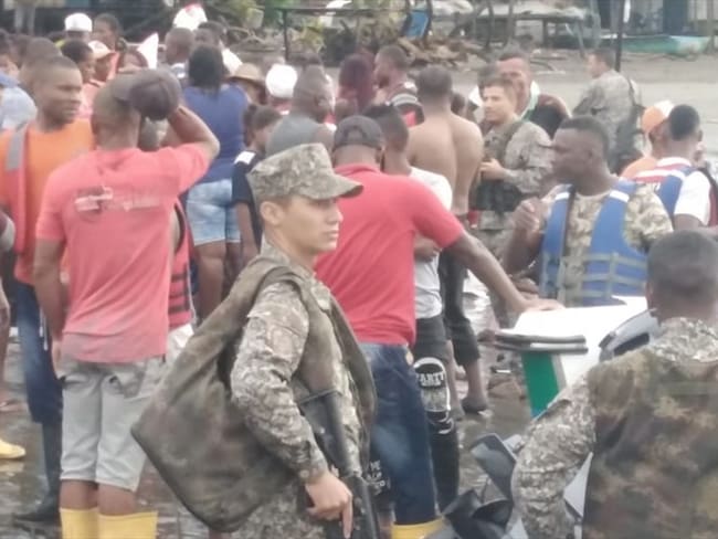 Las personas fueron llevadas a un centro médico de Timbiquí, Cauca. Foto: Armada Nacional