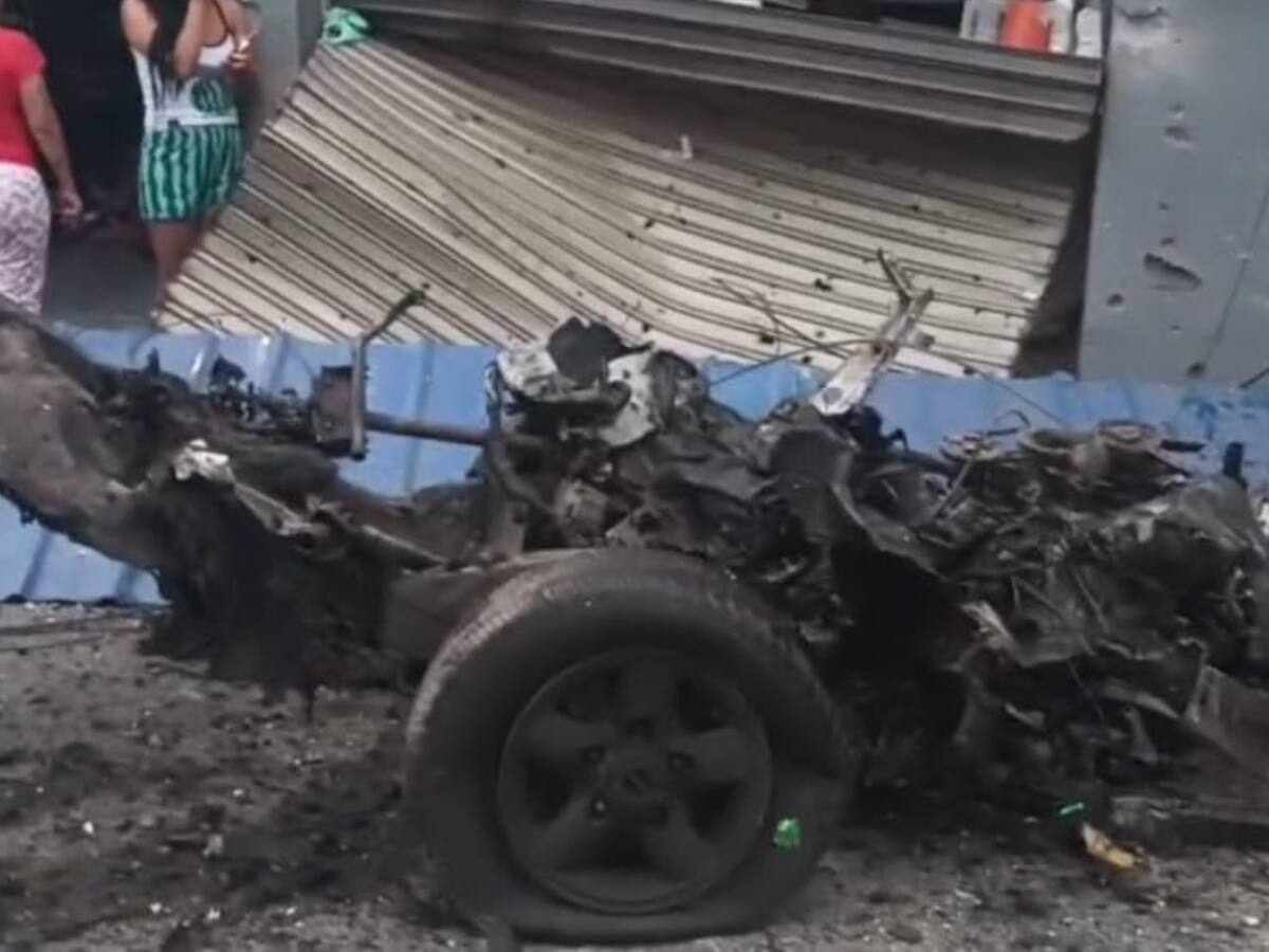 Ataques terroristas con carros bomba en el sur y norte del Cauca