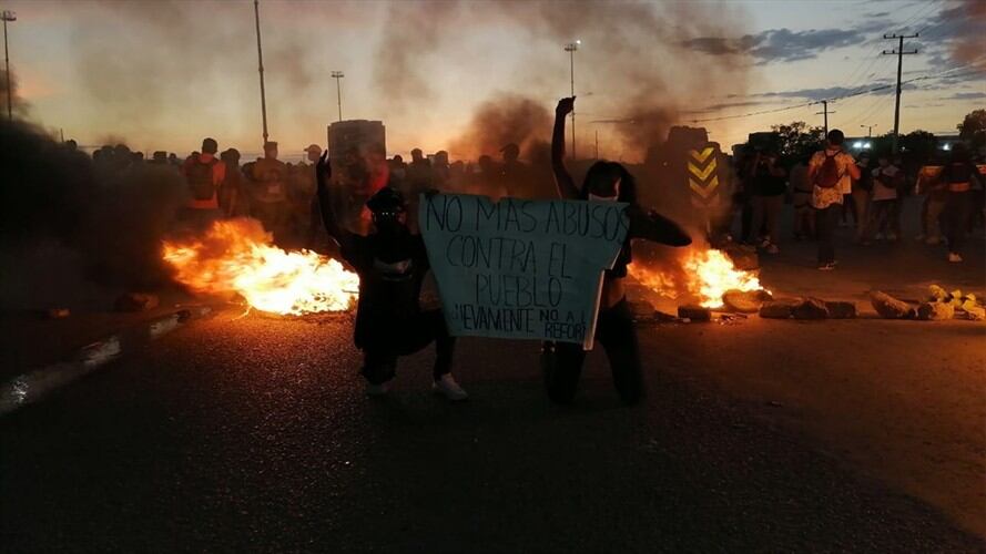 Durante el segundo día de marchas en Santa Marta, nueve personas fueron detenidas. Foto: La W Radio