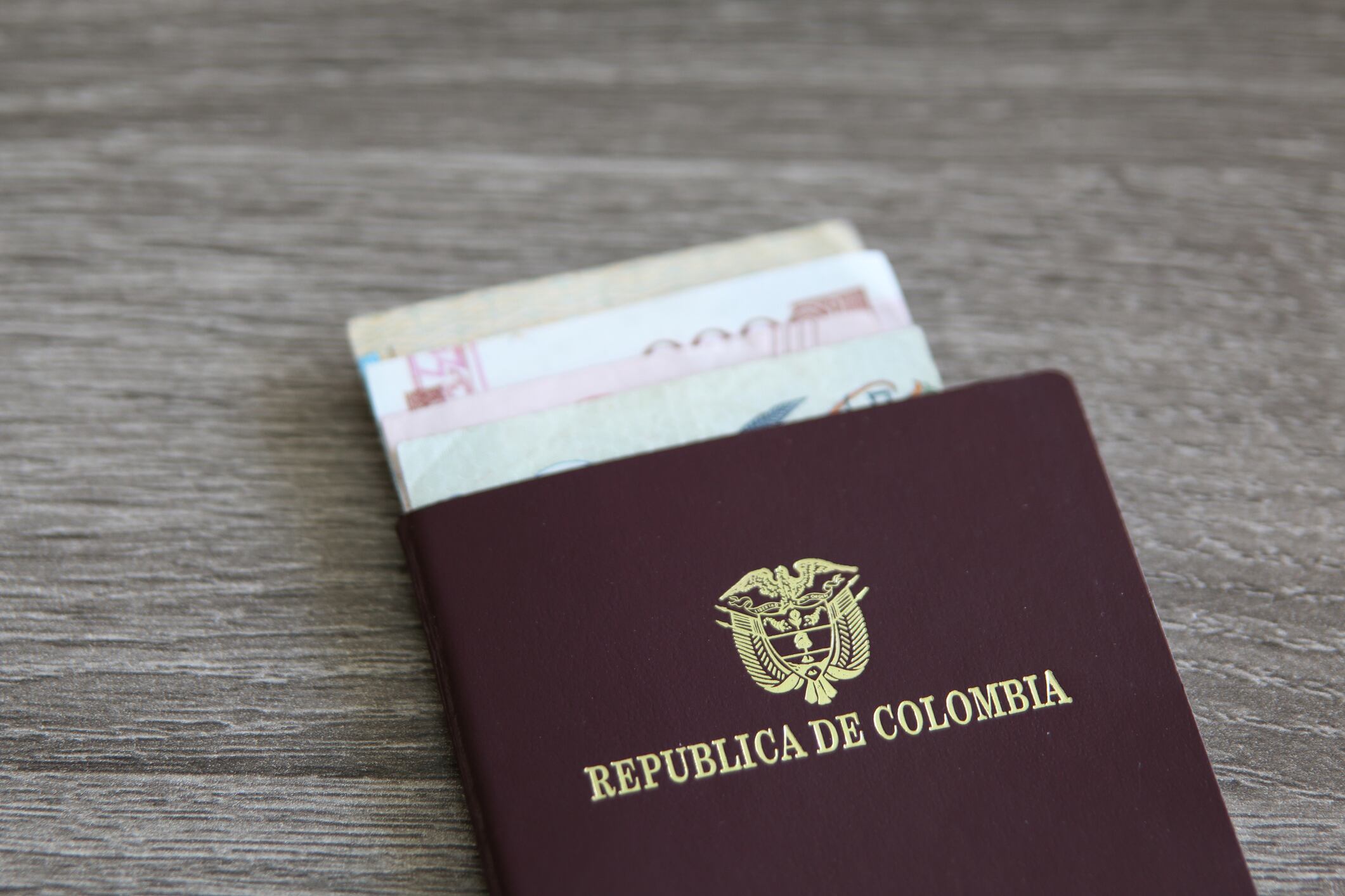 Imagen de referencia pasaporte colombiano. Foto: GettyImages.