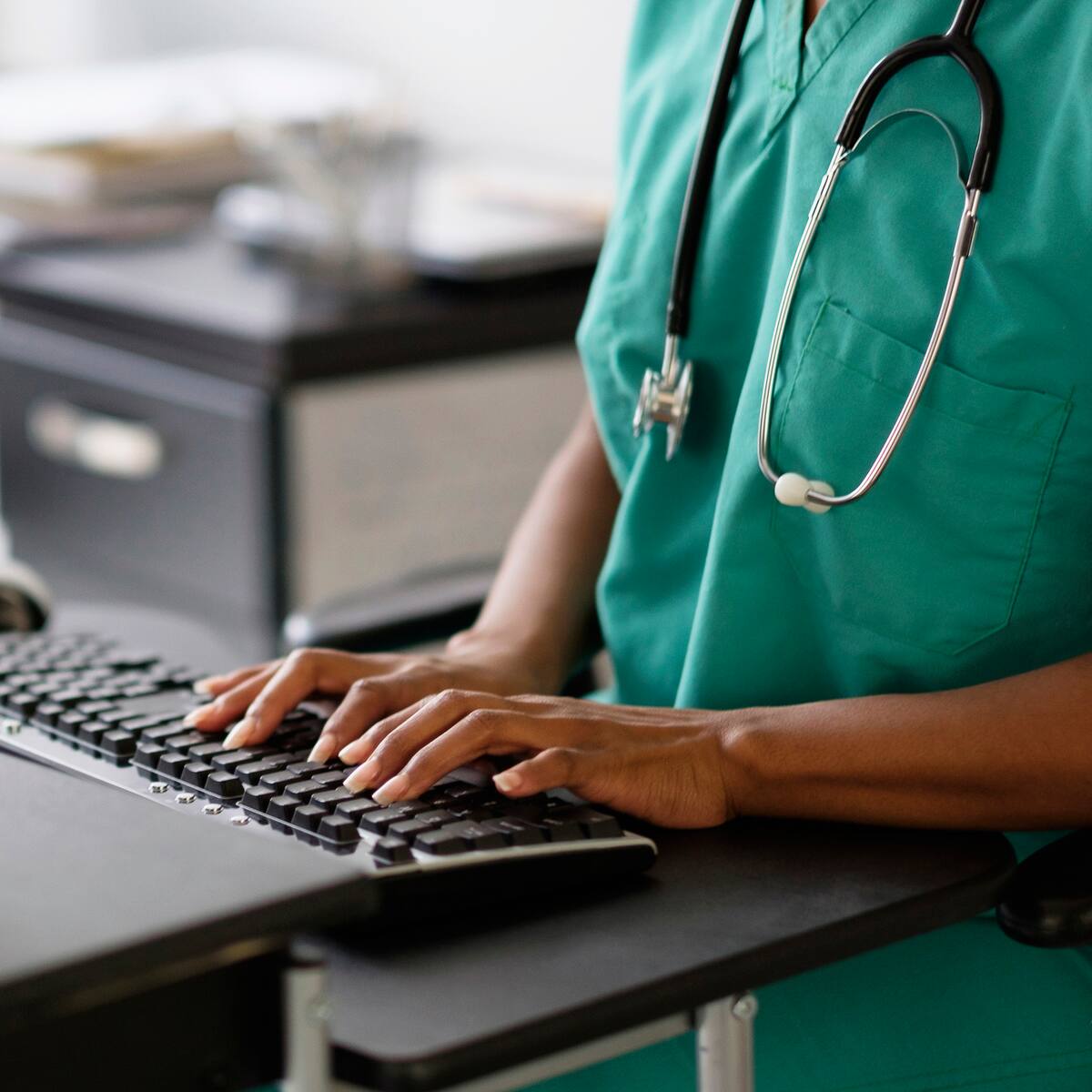 Debate: Quién tiene la culpa de la crisis en el sistema de salud, ¿Gobierno o EPS?