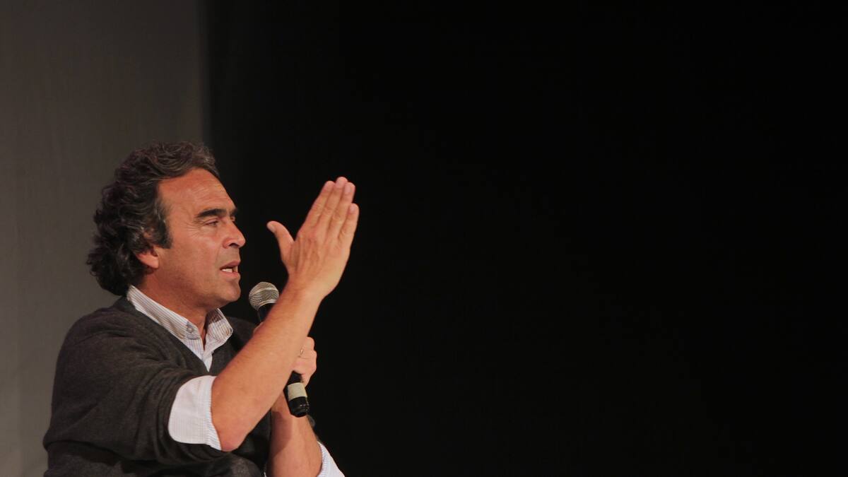 “Están buscando votos con corruptos”: Sergio Fajardo a propuesta de perdón social de Gustavo Petro