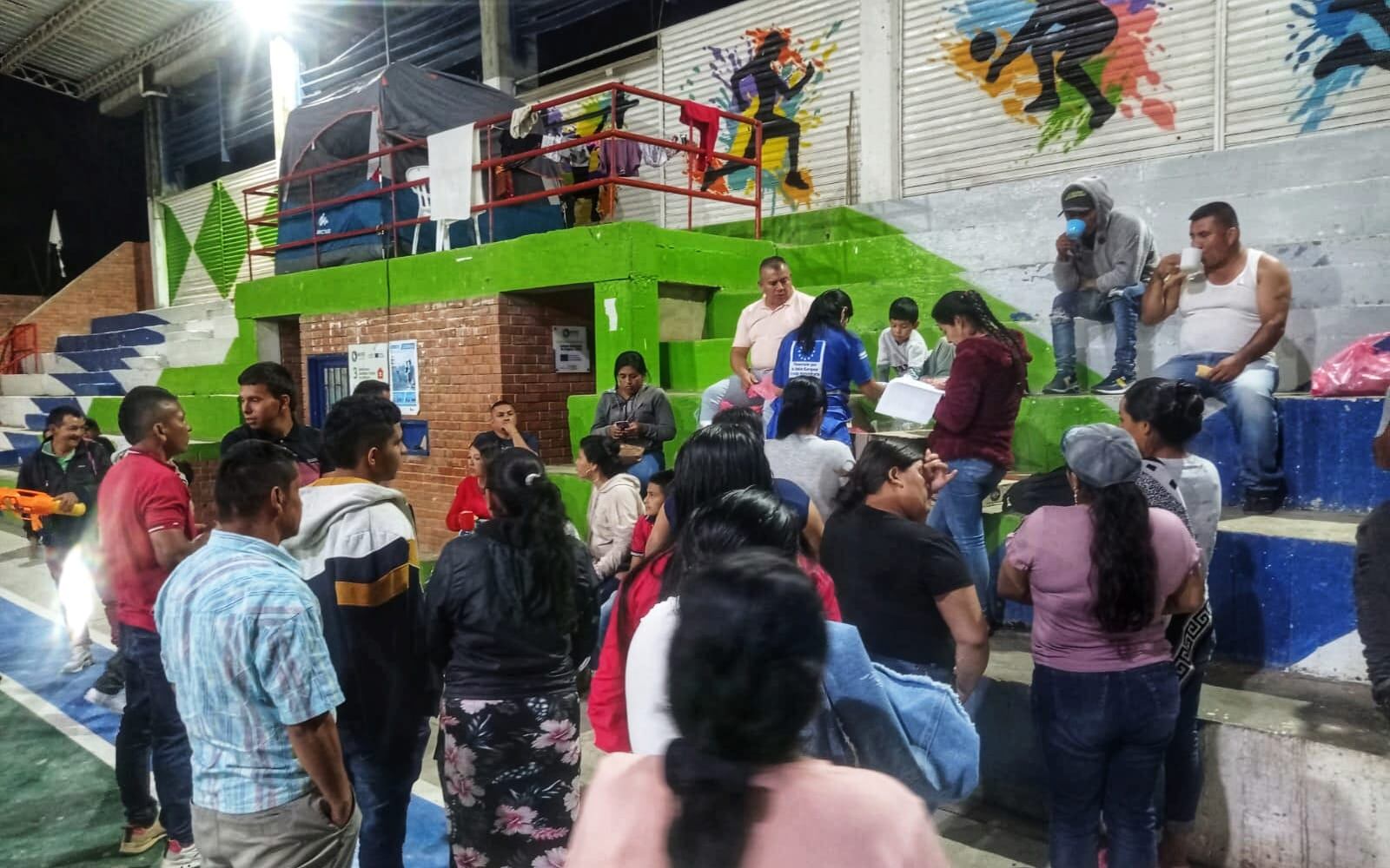Los desplazados son atendidos en el corregimiento de La Belleza y en el coliseo municipal. Crédito: Personería Argelia.