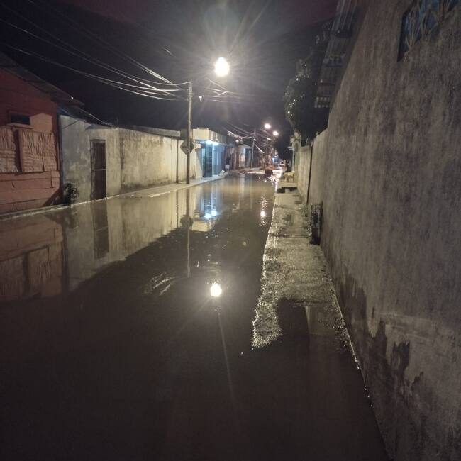 Desbordamiento del río Sevilla/ Carlos Julio Araujo.