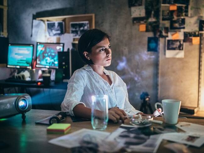 Una mujer se hizo detective privada para encontrar al asesino de su mejor amiga. Foto: Getty Images