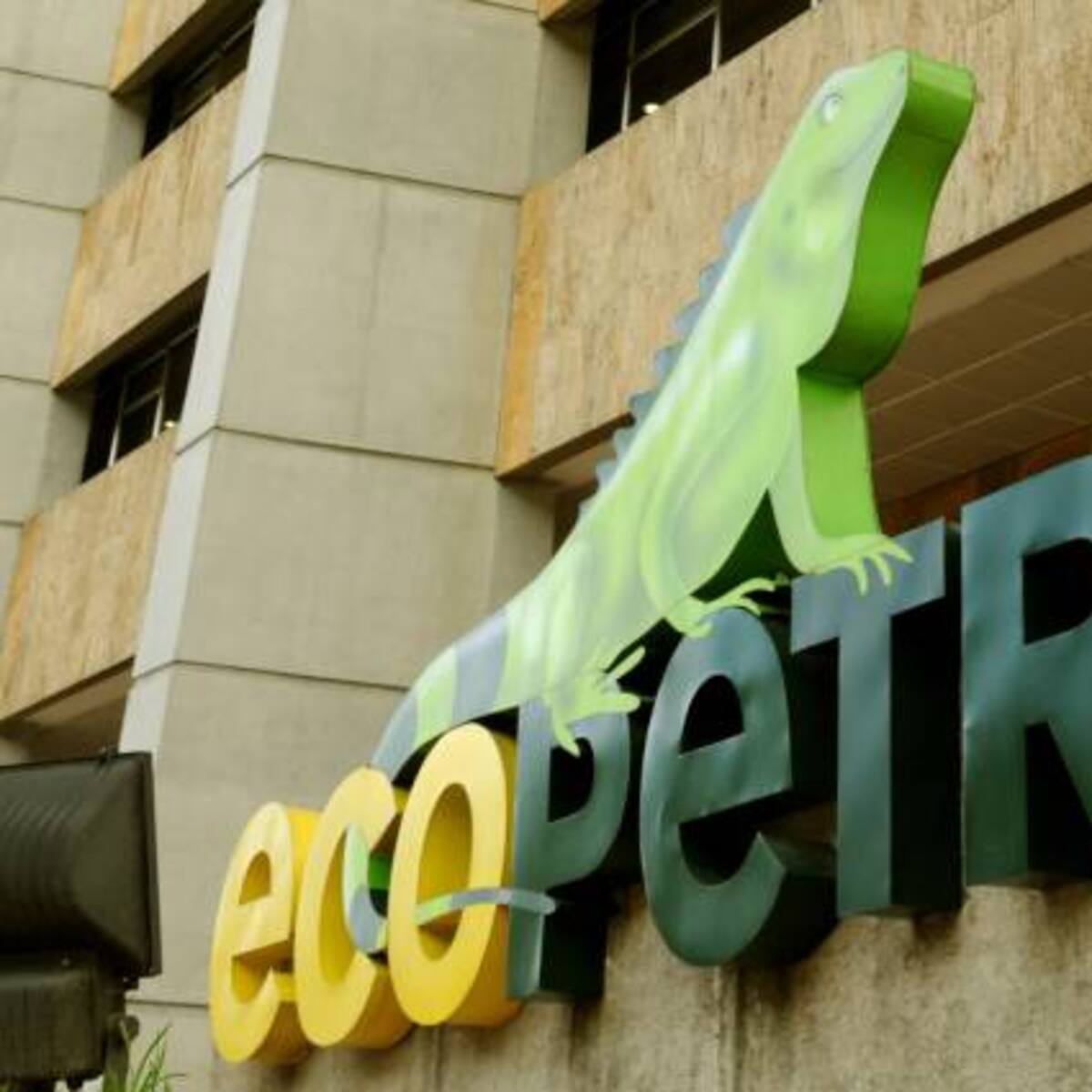 Ecopetrol buscará producir un millón de barriles de petróleo: economista experto