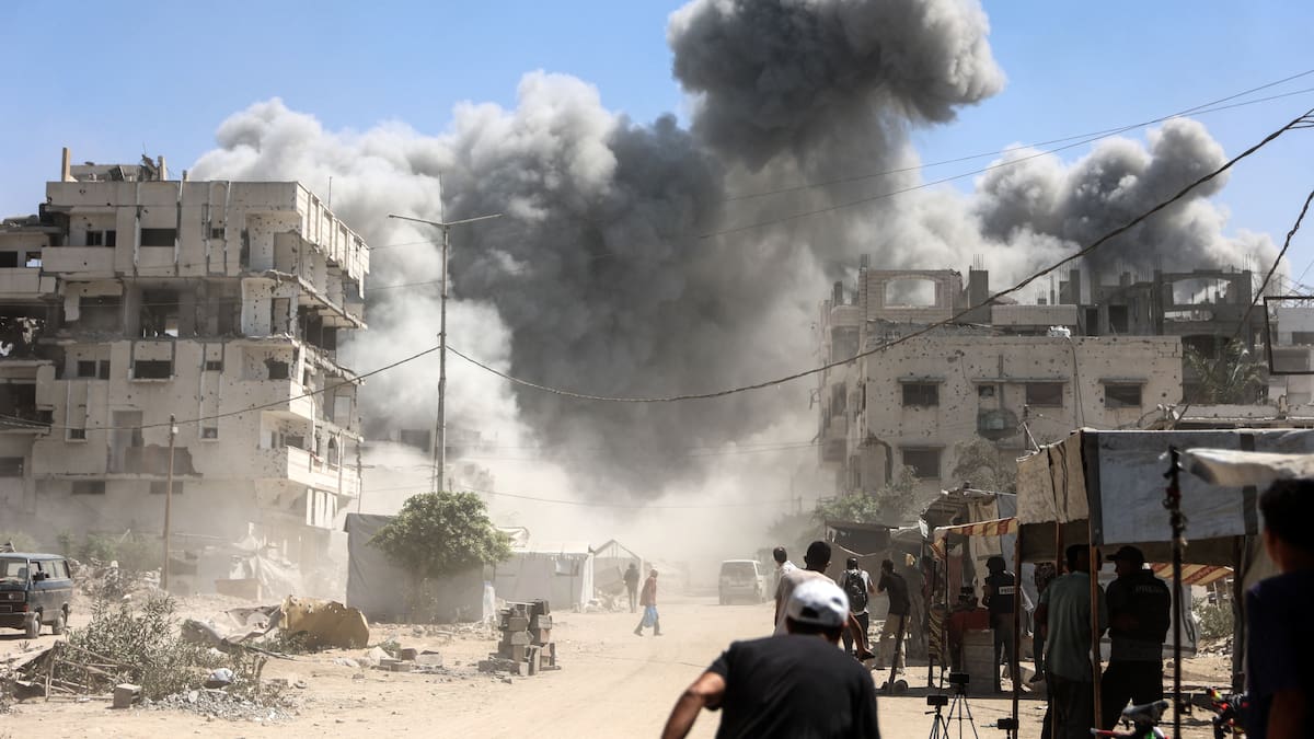 “Israel debe dejar de preocuparse por lo que dice el mundo”: Alan Baker sobre guerra en Gaza