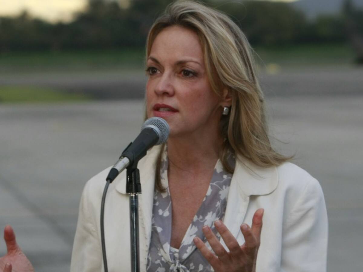 No creo que relaciones diplomáticas entre Colombia y EE.UU. se rompan: excanciller María Emma Mejía