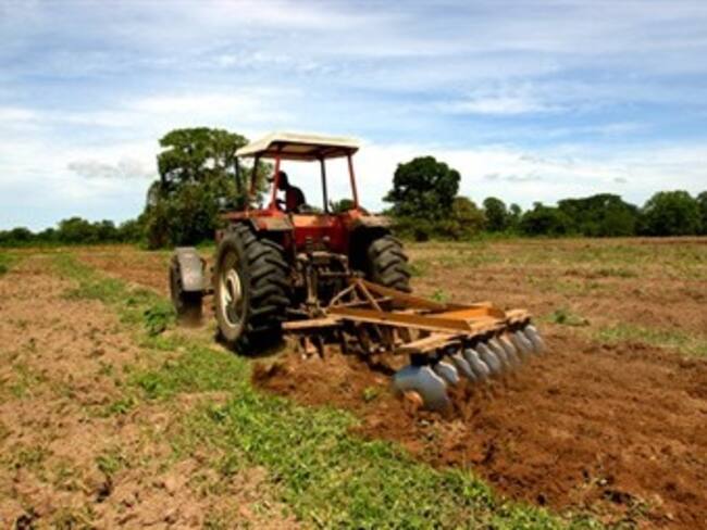 Minagricultura reclama de las CAR mayor compromiso con el sector agropecuario