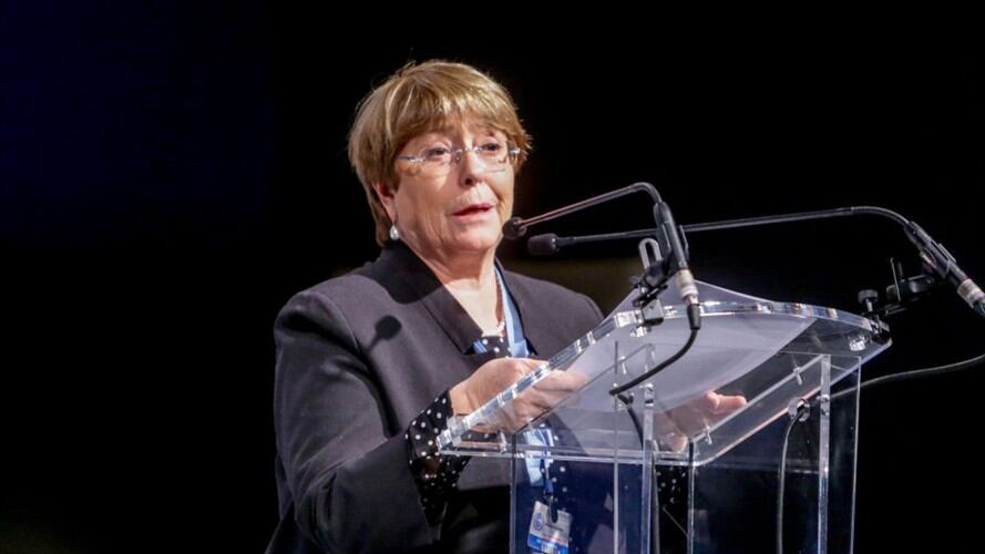 En su intervención, Michelle Bachelet hizo un llamado a profundizar en el diálogo entre las autoridades y los sectores sociales. Foto: Getty Images / RICARDO RUBIO