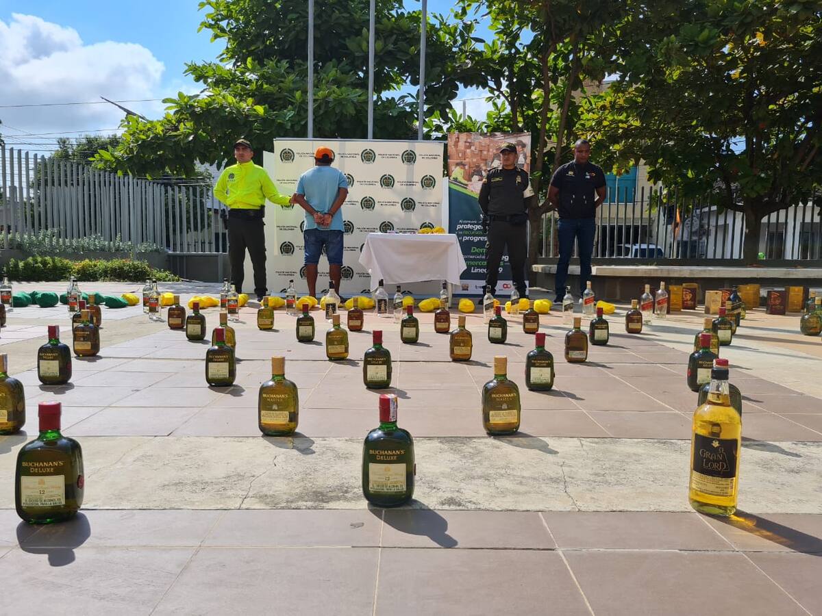 Incautan $1.388 millones de pesos en mercancía ilegal en Cartagena y Bolívar