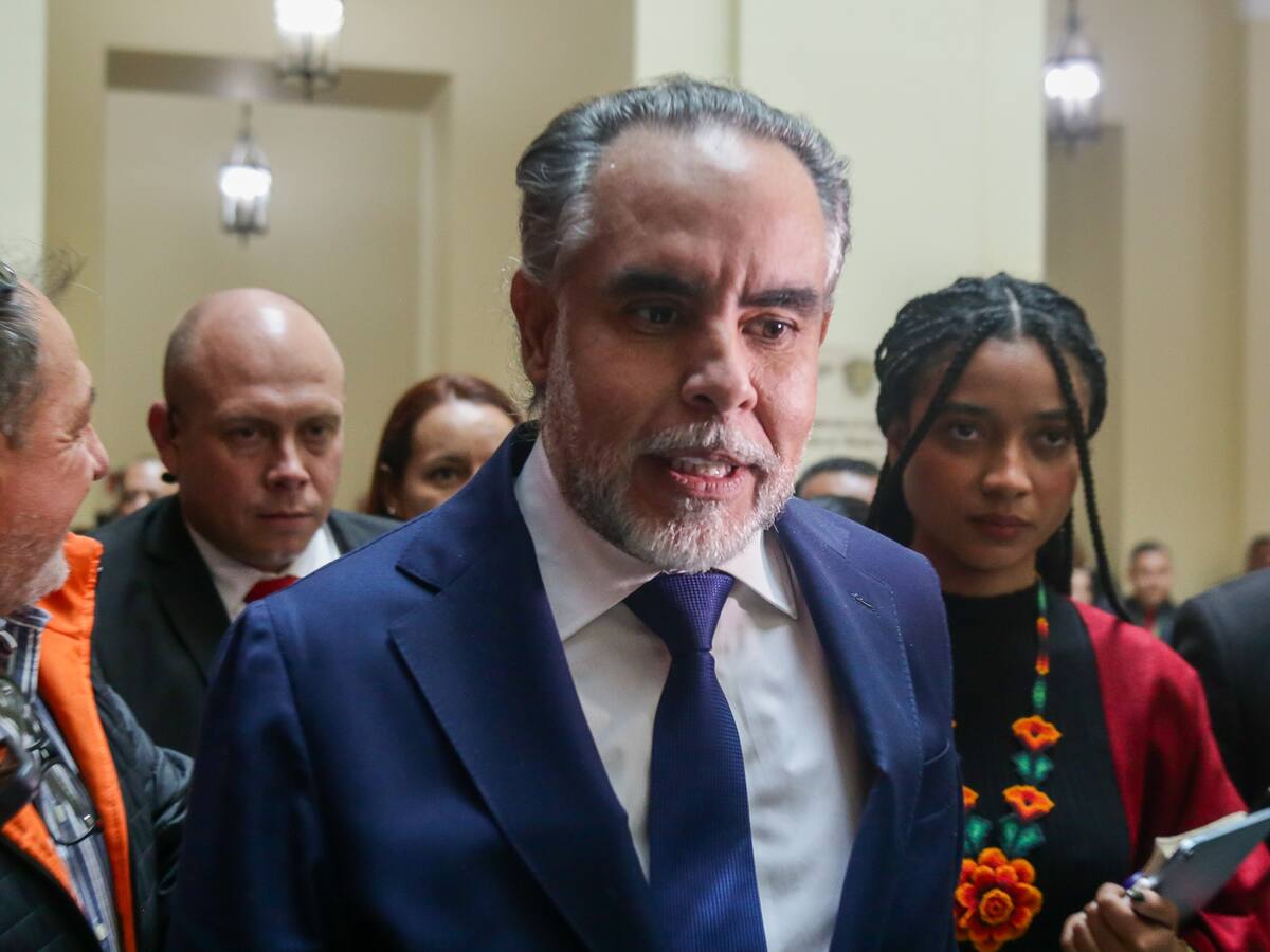 Procuraduría pide respuestas a Armando Benedetti sobre contrato entre MinInterior y RTVC