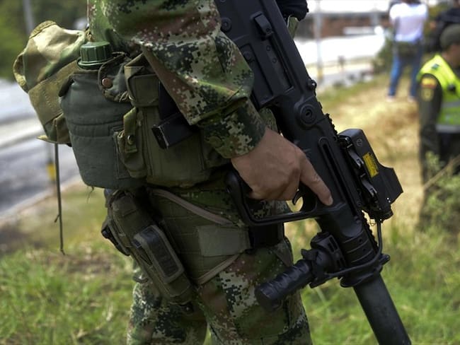 Hay tensión entre las fuerzas militares, defensores de derechos humanos y líderes campesinos en el sector de Puerto Cachicamo. Foto: Getty Images