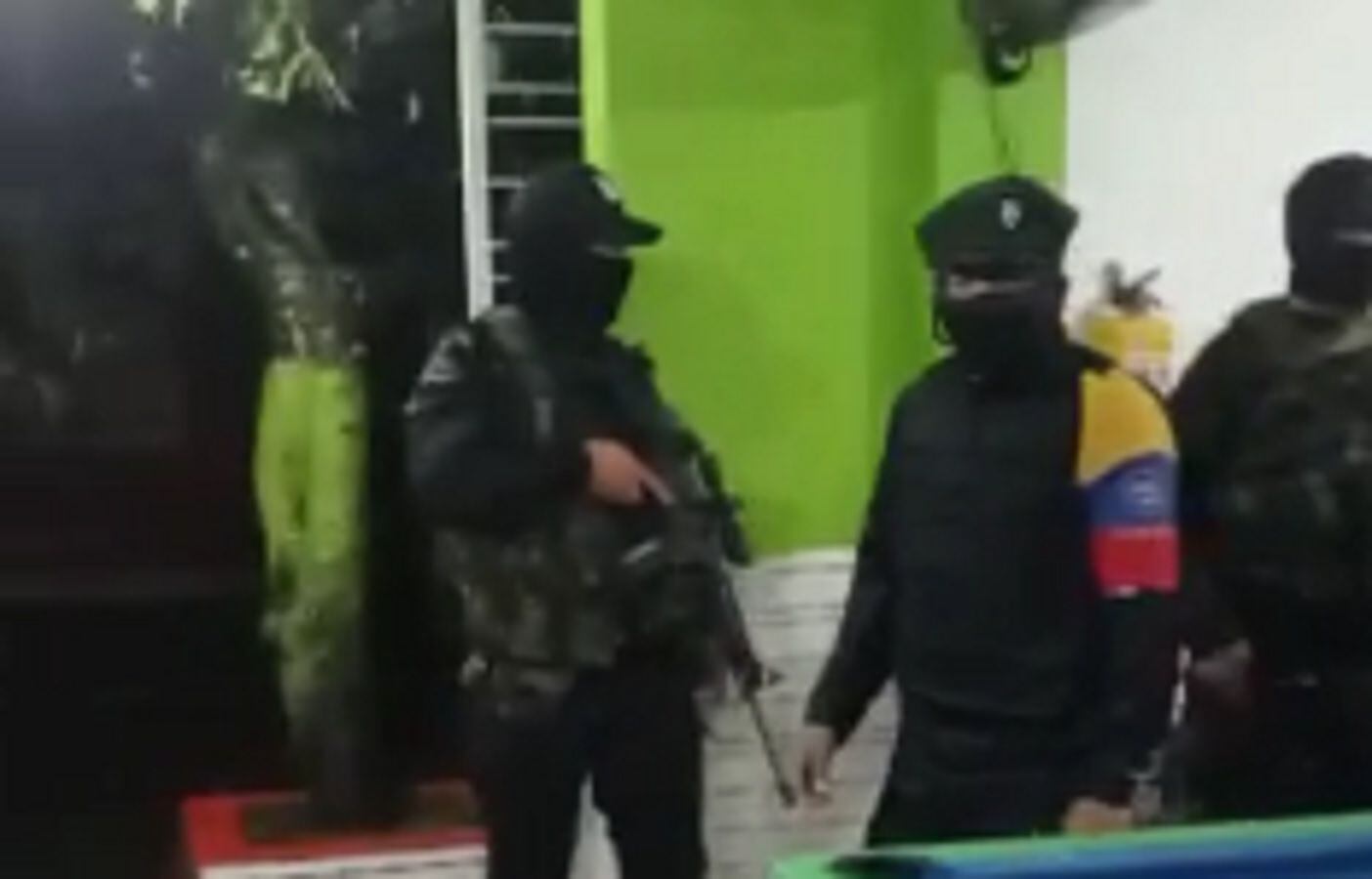 Integrantes de la disidencia de las Farc realizaron patrullaje en Tibú. Cortesía 