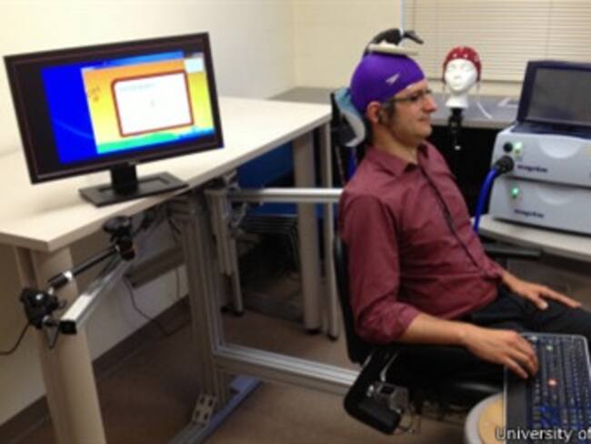 Es la primera vez que un cerebro humano puede controlar los movimientos  de otra persona. Foto: Universidad de Washington.
