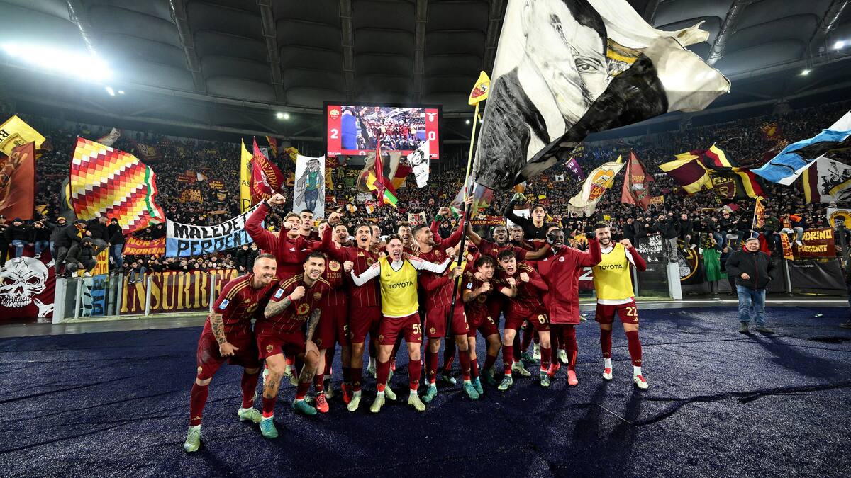La Roma venció 2-0 a la Lazio en el derbi de la capital de italia por Serie A
