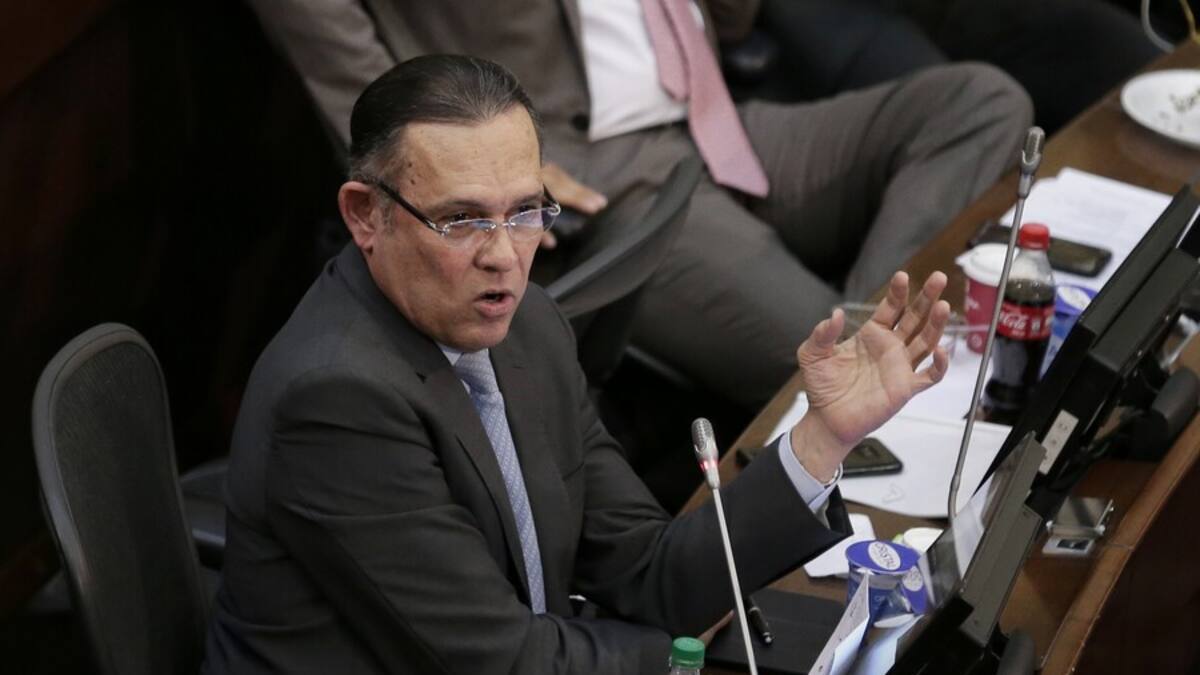 Demuestran cero voluntad de paz: Efraín Cepeda al ELN tras declarar “crisis” en proceso