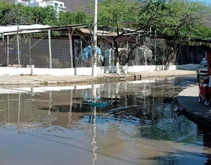 Vertimiento de aguas residuales en Santa Marta/ Alcaldía de Santa Marta