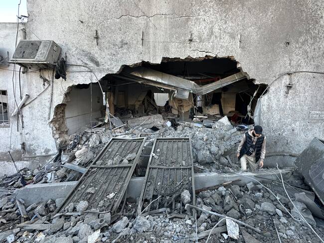 Fuerzas israelíes bombardearon el hospital Al Ahli. FOTO: EFE/ Ahmad Awad