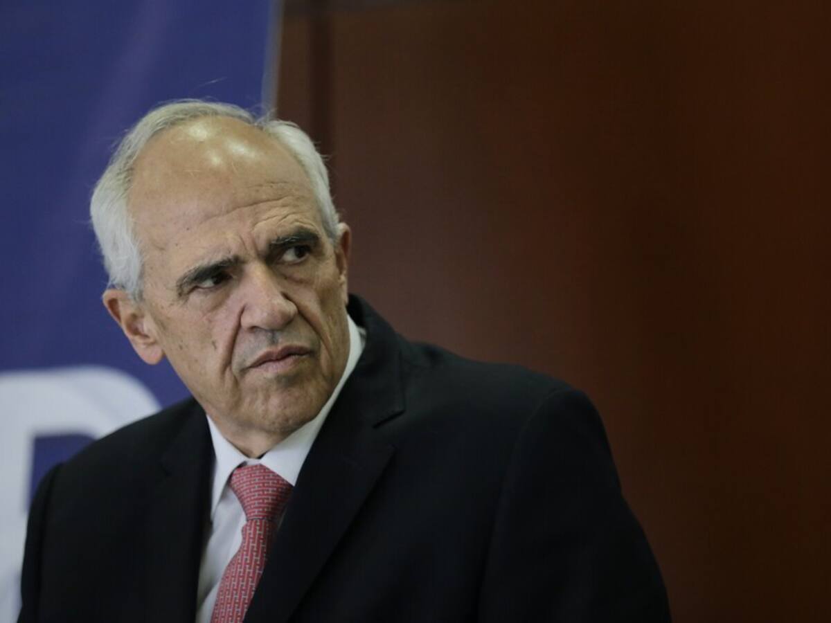 César Gaviria debería dar un paso al costado: Ernesto Samper sobre Partido Liberal