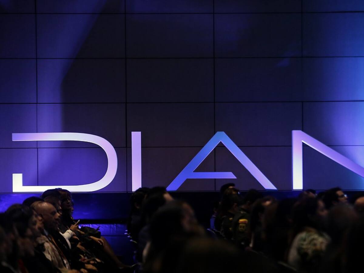 Modernización de Dian puede ahorrarle al país varias reformas tributarias: Junco