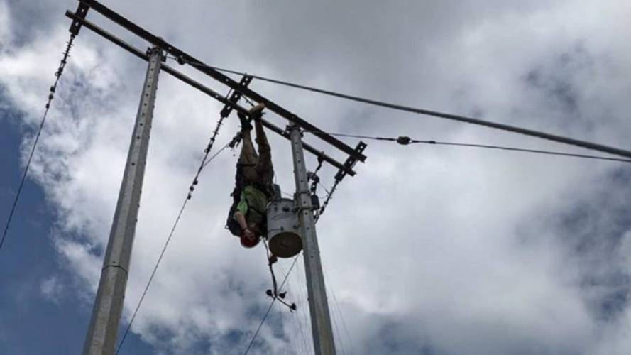 Los organismos de socorro lograron rescatar al deportista que sufrió algunas lesiones de las cuales se recupera en una clínica de Cali. Foto: Cortesía.
