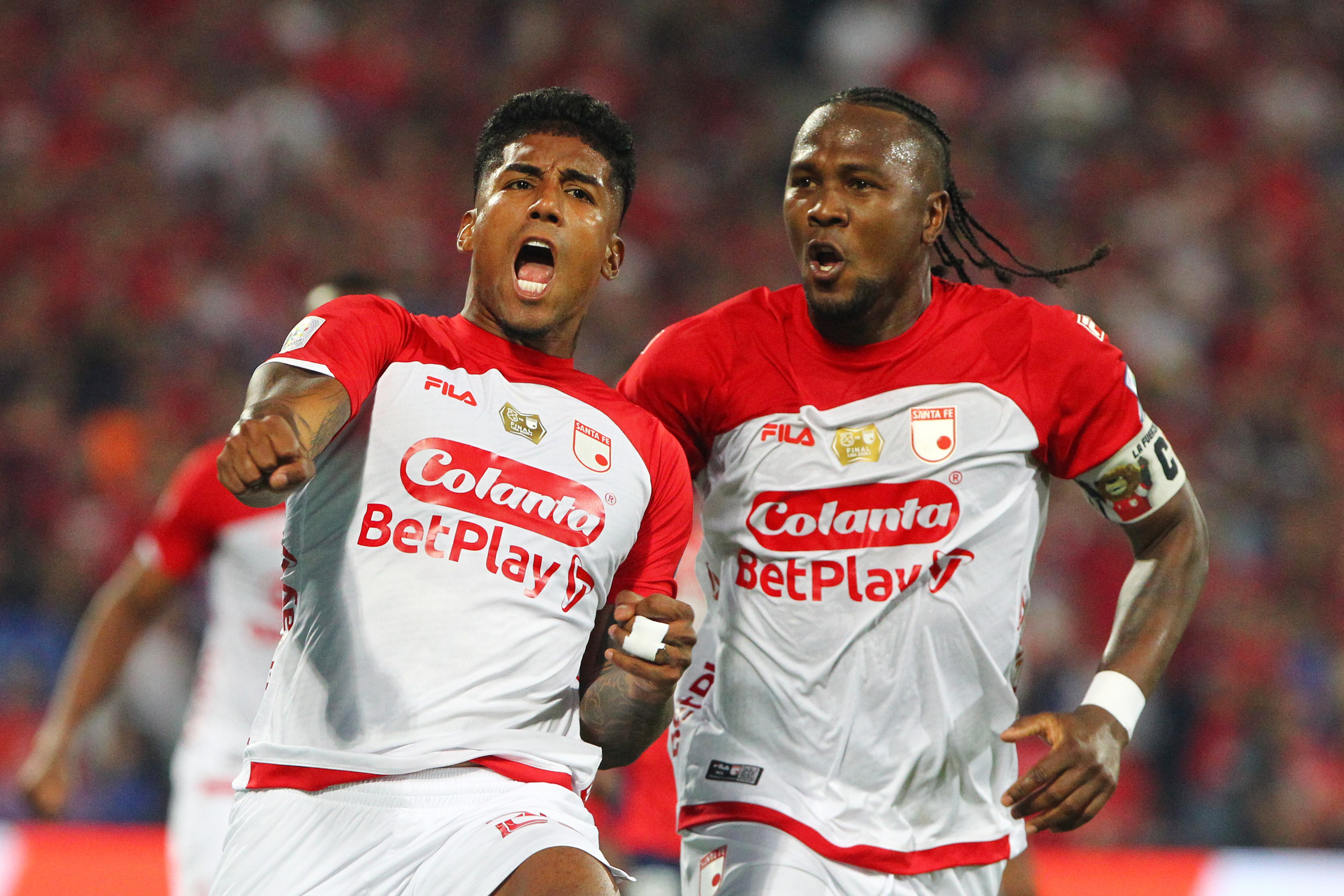 Harold Santiago Mosquera y Hugo Rodallega. Foto: EFE/ STR