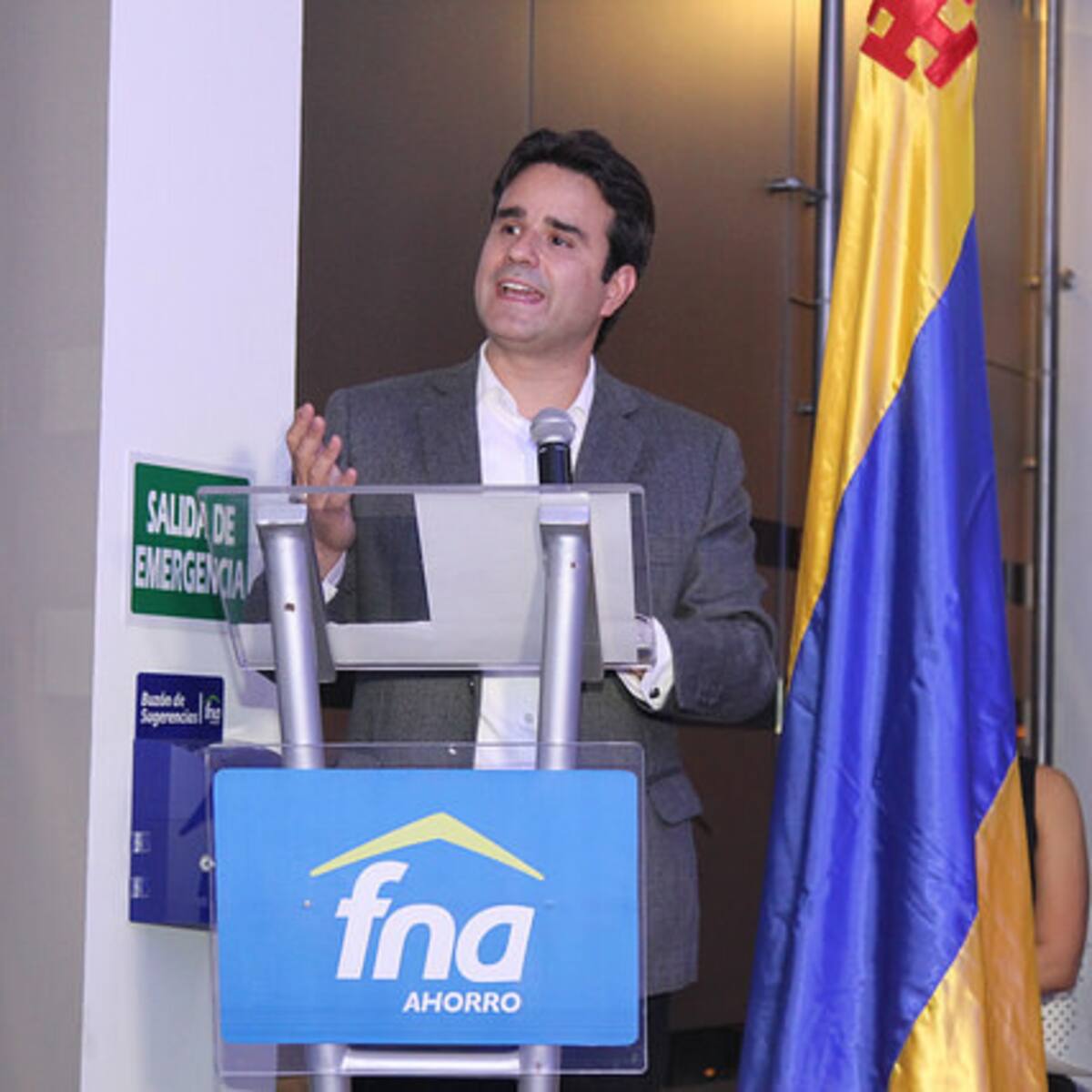 Exdirector del FNA deberá pagarle millonaria suma a esa entidad tras sanción disciplinaria