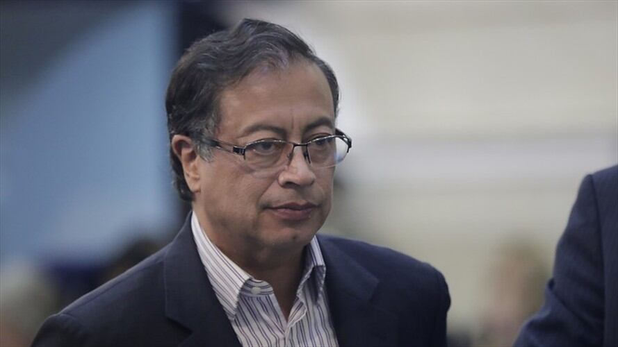 “Extremistas y corruptos quieren recuperar lo que han perdido por el voto ciudadano", trinó el senador.. Foto: Colprensa-Sergio Acero