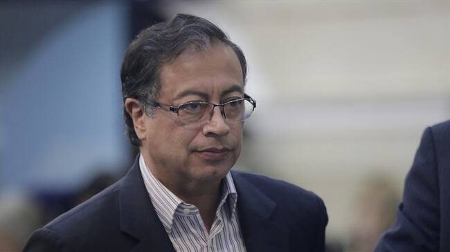 “Extremistas y corruptos quieren recuperar lo que han perdido por el voto ciudadano", trinó el senador.. Foto: Colprensa-Sergio Acero