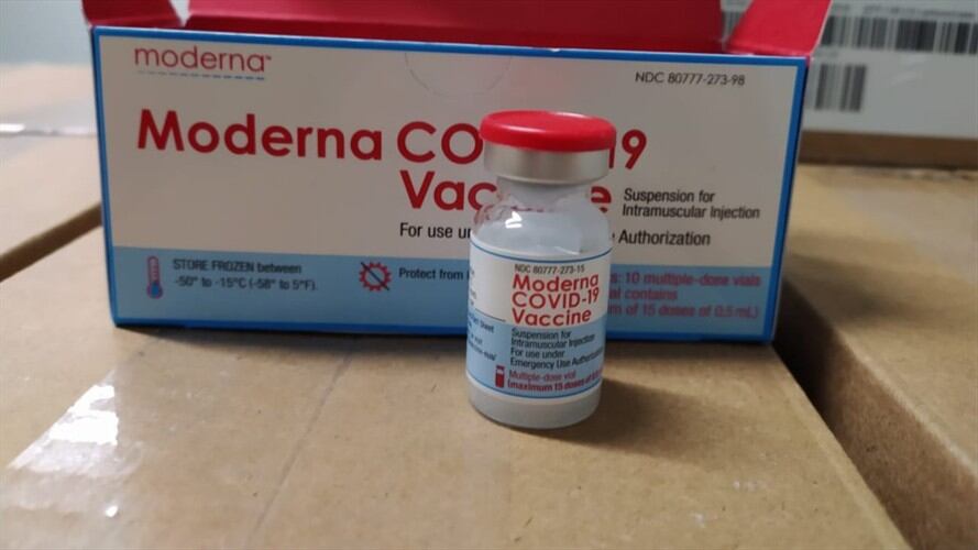 Las vacunas que llegaron este miércoles serán aplicadas desde la tarde del jueves. Foto: Cortesía Departamento de Salud.