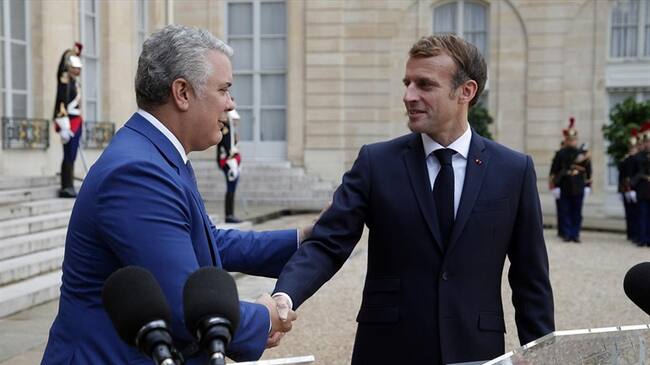 Iván Duque, presidente colombiano y Emmanuel Macron, presidente Francia. Foto: Agencia EFE