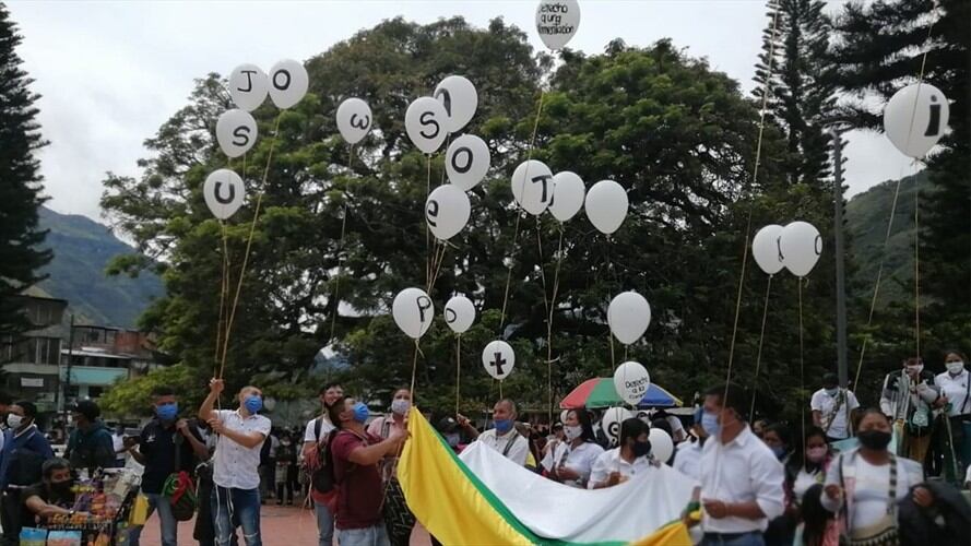 En Páez se realizó un homenaje para despedir a Josué Poscué, el niño de 11 años asesinado durante un hostigamiento de las disidencias de las Farc . Foto: Cric
