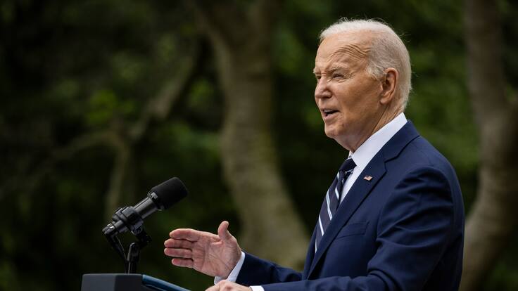 Washington (United States), 14/05/2024.- US President Joe Biden speaks during an event to sign a document ordering the raise of tariffs on some imports from China, in the Rose Garden of the White House, in Washington, DC, USA, 14 May 2024. US President Joe Biden raised tariffs on 18 billion USD of imports from China, including Chinese electric vehicles, chips and other goods. EFE/EPA/Samuel Corum / POOL