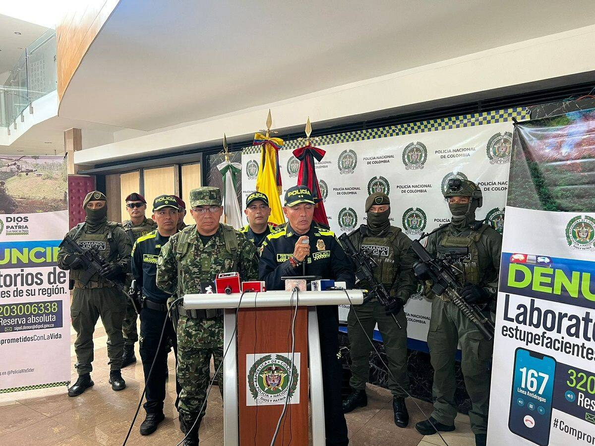 Policía lanza línea para denunciar laboratorios de estupefacientes