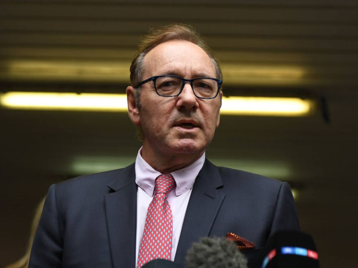 Kevin Spacey niega nuevas acusaciones de comportamiento inapropiado con hombres