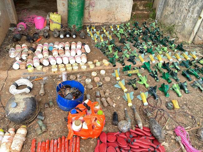 Incautan más de 150 explosivos utilizados con drones para atacar a FFMM en El Plateado. Foto: Suministrada.