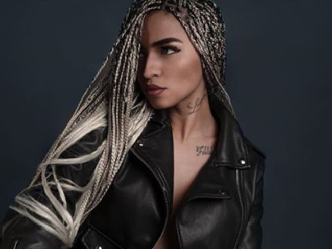 ¿Quién es la bailarina colombiana que ha sido protagonista de los tabloides británicos?