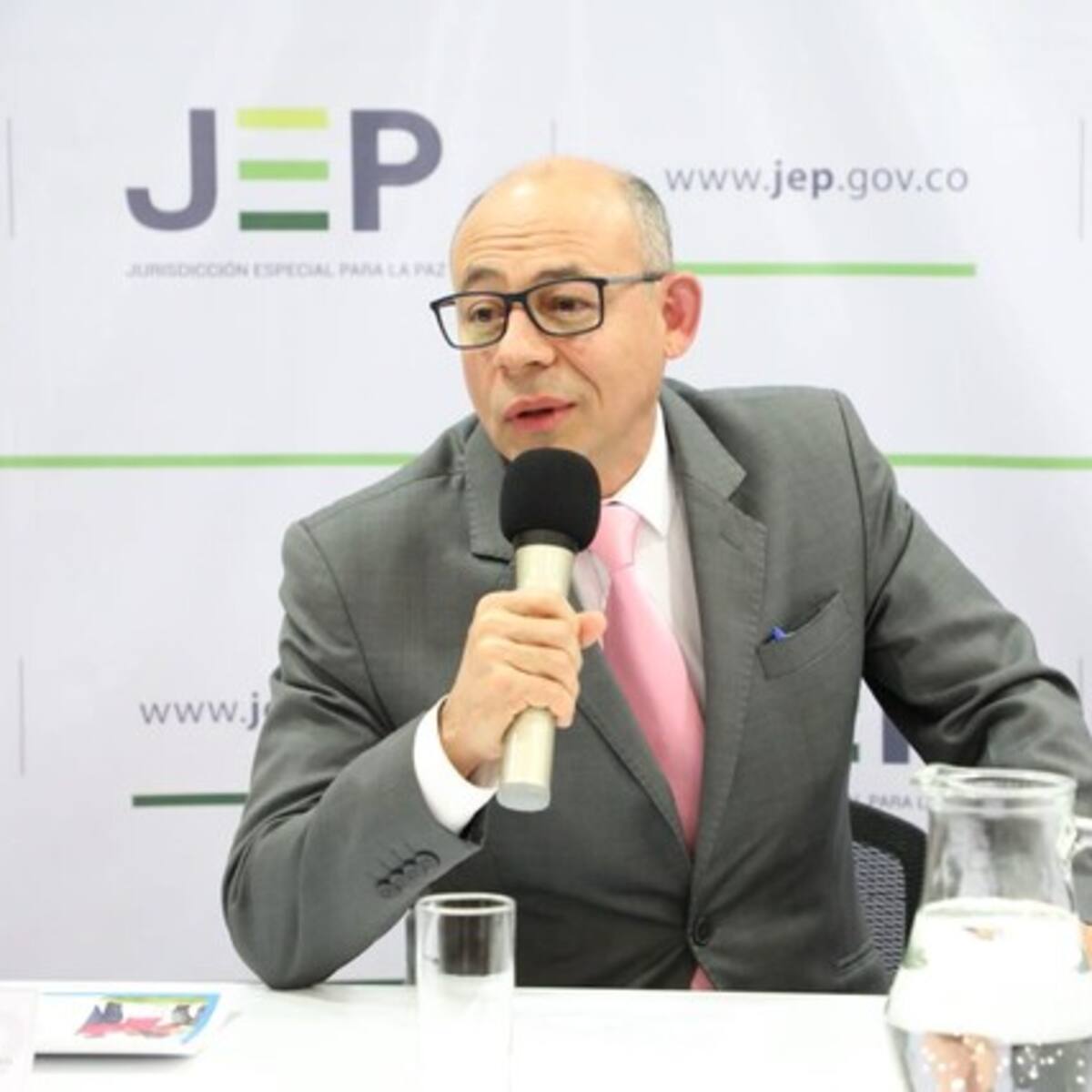 Fiscalía de la JEP alerta que Colombia está “volviendo al pasado” en materia de violencia