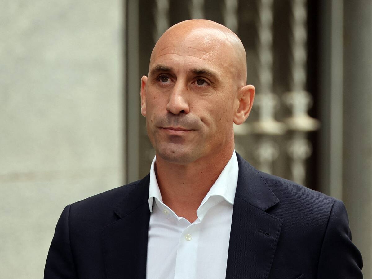 Fiscalía pidió dos años y medio de prisión para Luis Rubiales por el beso a Jenni Hermoso