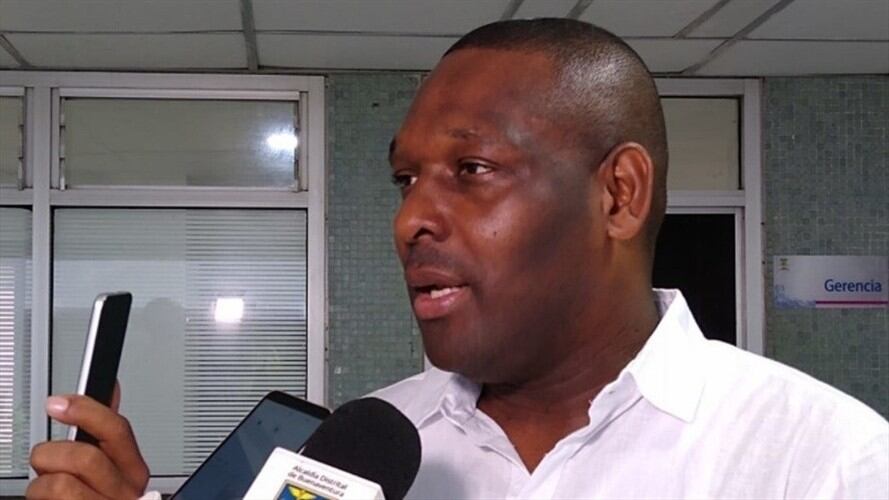 El gerente del hospital Luis Ablanque de la Plata, Julio Harrison Gómez Villareal, estaría incurriendo en el delito de prevaricato por acción. Foto: Alcaldía de Buenaventura