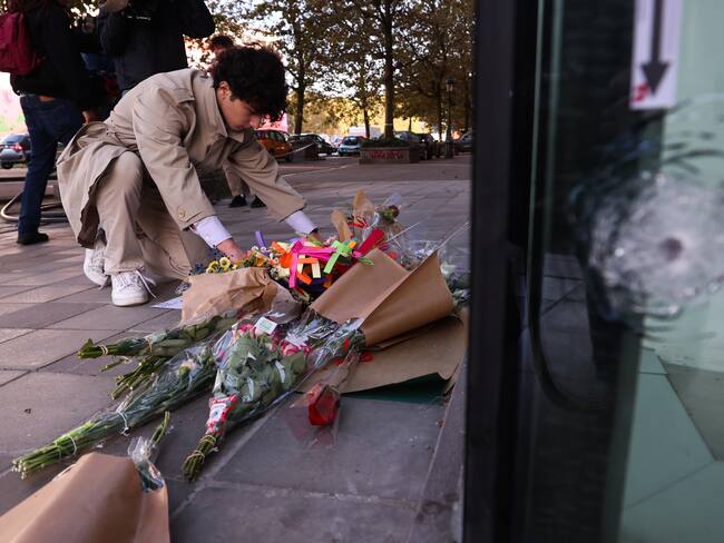 Homenaje a las víctimas del tiroteo en Bruselas. EFE/EPA/OLIVIER HOSLET